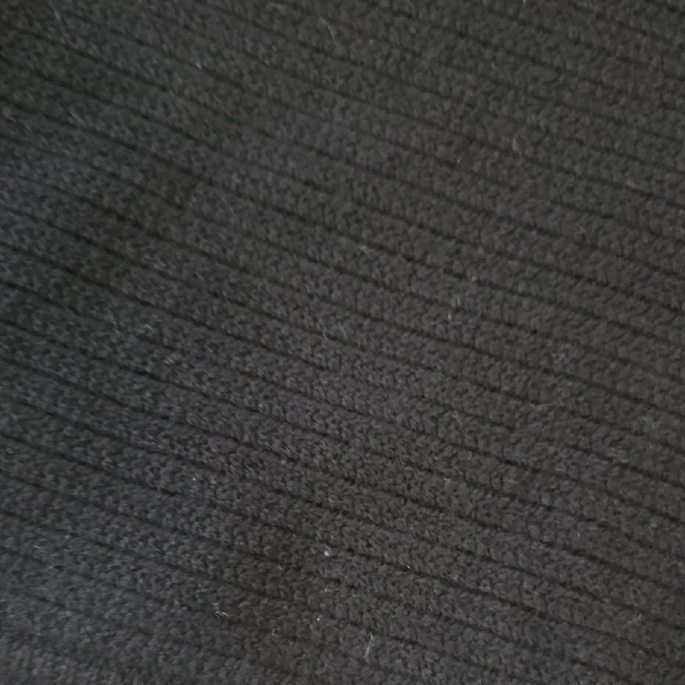 Wilfred Free Aritzia Black Cropped Sweater - Picture 6 of 13